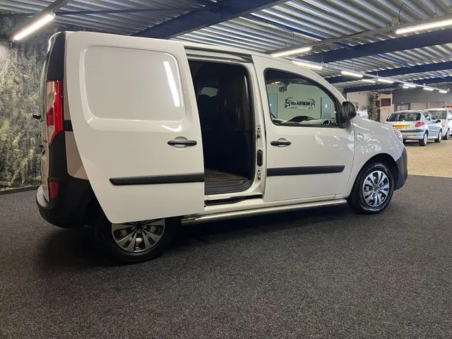 Renault Kangoo 1.5 Blue dCi 80 2020 Diesel 8