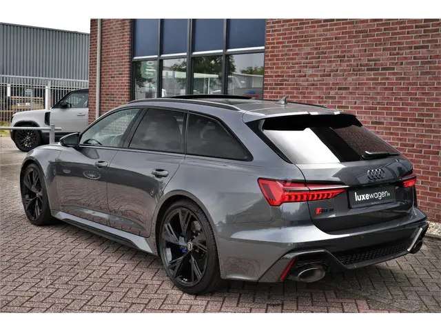 Audi RS6 Avant 4.0 TFSI quattro 2022 Benzine 92