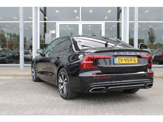 Volvo S60 T4 Automaat R-Design 2019 Benzine 4