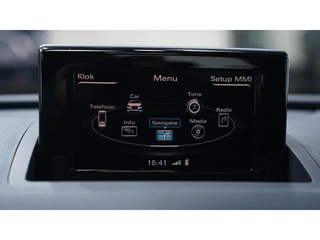 Audi Q3 2.0 TFSI quattro S Edition 2013 Benzine 33