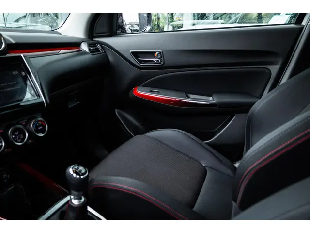 Suzuki Swift 1.4 Sport 2018 Benzine 41