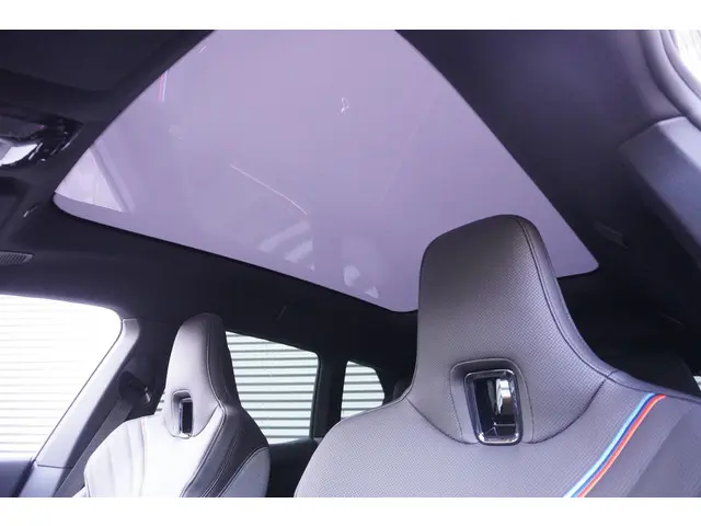 BMW iX xDrive60 2026 Elektrisch 8