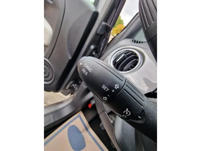 Fiat 500 1.0 Hybrid Dolcevita 2021 Hybride Benzine 15