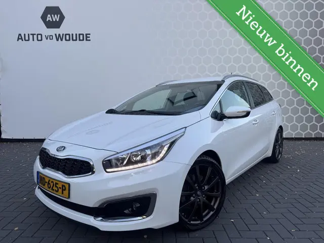 Kia cee'd Sportswagon 1.6 GDI ExecutiveLine 2015 Benzine