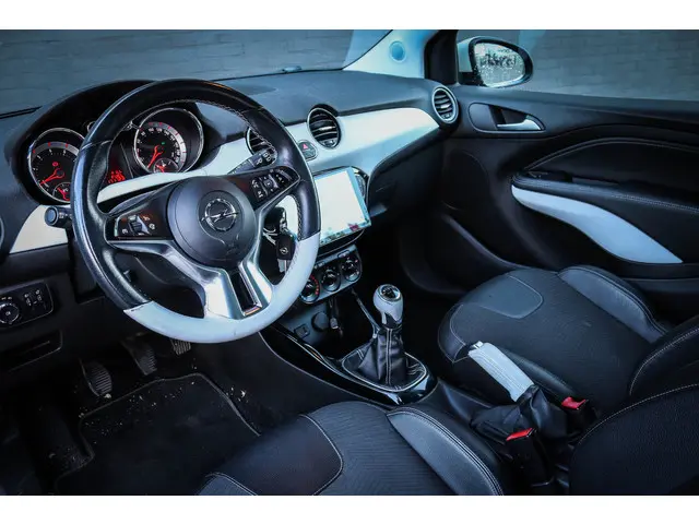 Opel ADAM 3