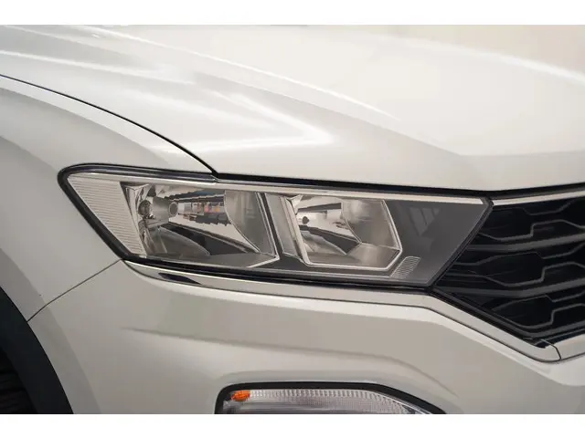 Volkswagen T-Roc 1,0 TSI Style [ACC, AC, LED] 2018 Benzine 28