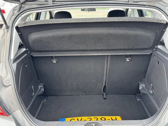 Opel Corsa 1.4 Favourite 2018 Benzine 8