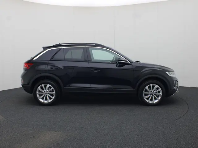 Volkswagen T-Roc 1.5TSI/150PK Life DSG 2025 Benzine 3