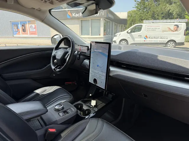 Ford Mustang Mach-E Aut. 98kWh Extended 2021 Elektrisch 14