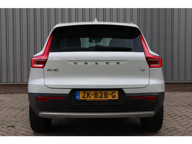 Volvo XC40 T4 Momentum Pro 2019 Benzine 12