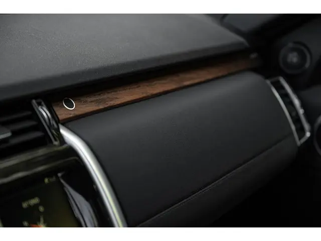 Land Rover Discovery 2.0 Sd4 HSE Luxury 7p. 2019 Diesel 20