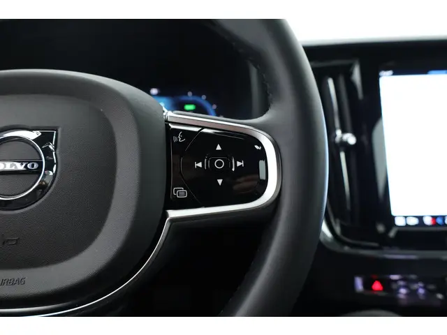Volvo V90 T8 Recharge Ultra Dark 2024 Hybride Benzine 16