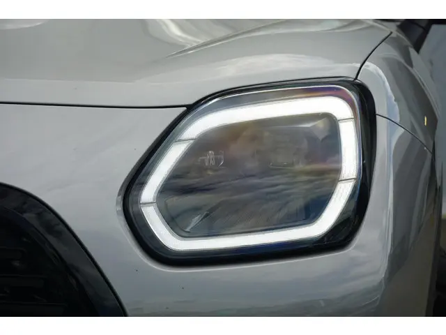 MINI Countryman C 2025 Benzine 7