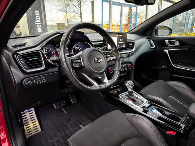 Kia ProCeed 1.4 T-GDI GT-PlusLine 2019 Benzine 15