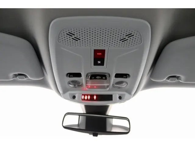 Peugeot 2008 1.2 PureTech Active blauw 2021 Benzine 26