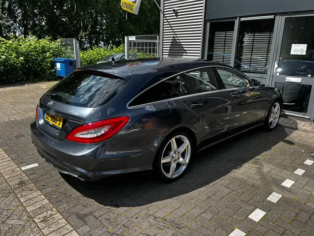 Mercedes-Benz CLS Shooting Brake 350 2014 Benzine 9