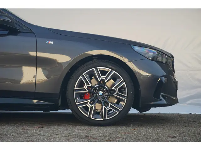 BMW 5 Serie Touring 530e 2025 Hybride Benzine 6