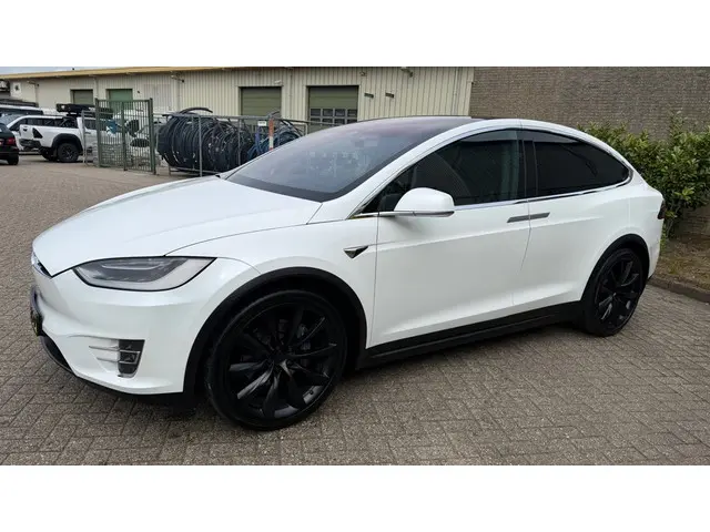 Tesla Model X 75D Base 2018 Elektrisch 5