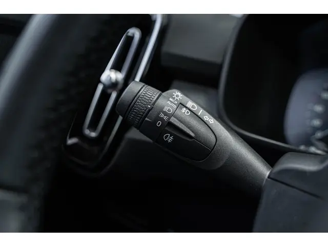 Volvo XC40 1.5 T2 Momentum Business 2021 Benzine 26