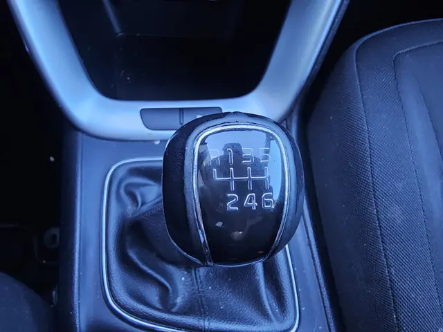 Kia cee'd Sportswagon 1.6 GDI First Edition 2016 Benzine 15