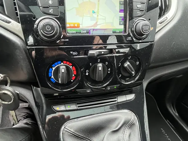 Lancia Ypsilon 0.9 TwinAir Gold 2016 Benzine 22