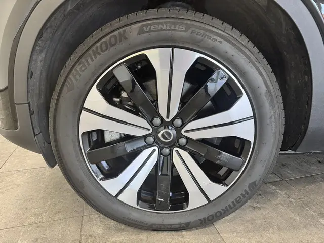 Volvo C40 Recharge Core 69 kWh 2023 Elektrisch 32