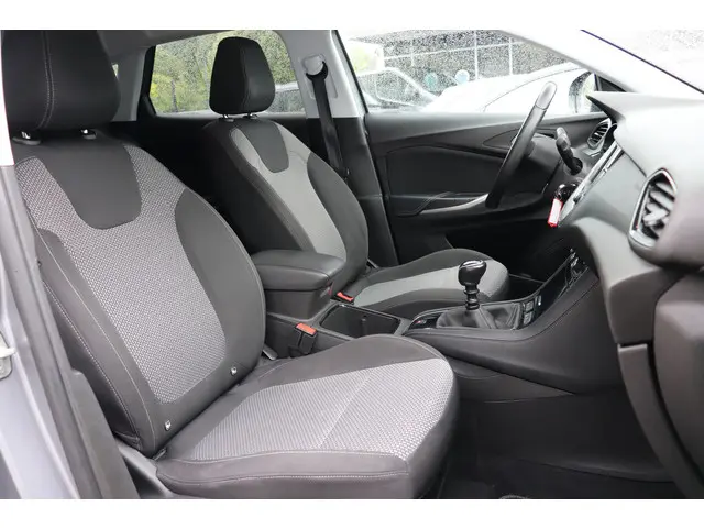 Opel Grandland X 1.2 Turbo 2017 Benzine 4