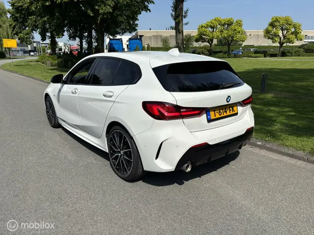 BMW 1 Serie 116i M Sport Shadow 2021 Benzine 36