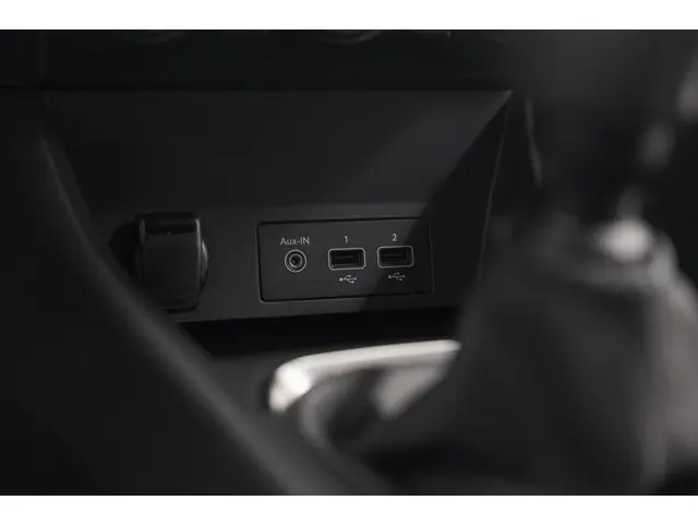 Renault Captur TCe 100 Intens 2020 Benzine 44