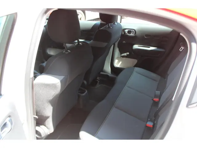 Citroën C3 1.2 PureTech Live 2018 Benzine 10