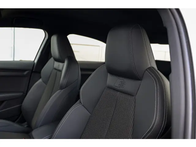 Audi A3 Limousine 35 TFSI 3x S-Line 150PK 2023 Benzine 30