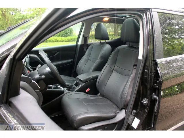 Nissan QASHQAI 1.2 Tekna 2014 Benzine 4