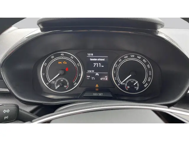 Škoda Fabia 1.0 TSI Active 2024 Benzine 18