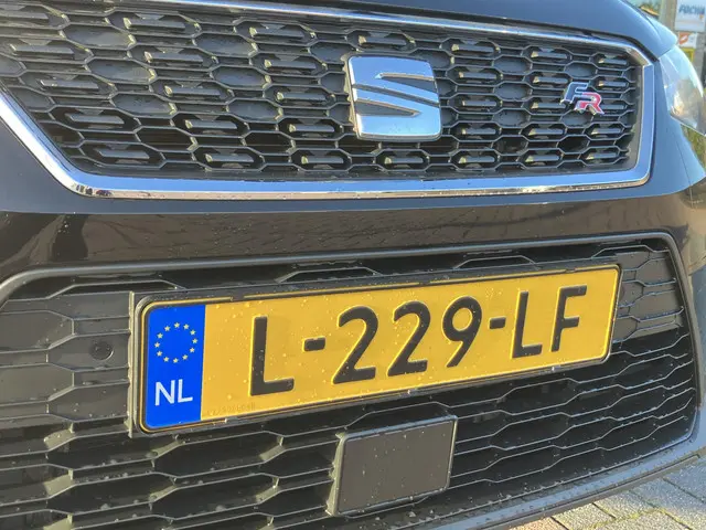 SEAT Arona 1.0 TSI Style Business Intense 2021 Benzine 16