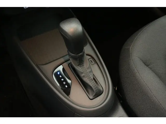 Toyota Aygo X Hybrid 115 play, 2026 Hybride Benzine 19