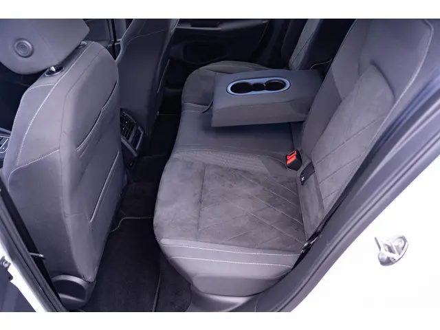 Volkswagen Golf 1.0 TSI Life 2020 Benzine 33