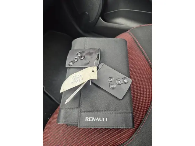 Renault Clio 1.2 Dynamique automaat 2015 Benzine 8