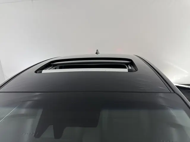 Hyundai IONIQ Premium EV 38 kWh {SOH-97%} 2020 Elektrisch 7