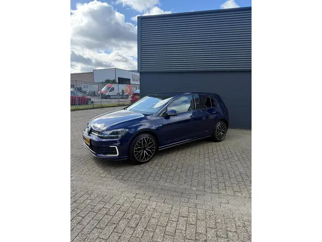 Volkswagen Golf 1.4 TSI PHEV GTE 2017 Hybride Benzine 2