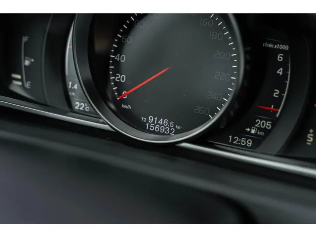 Volvo V40 T2 Polar+ 2019 Benzine 24