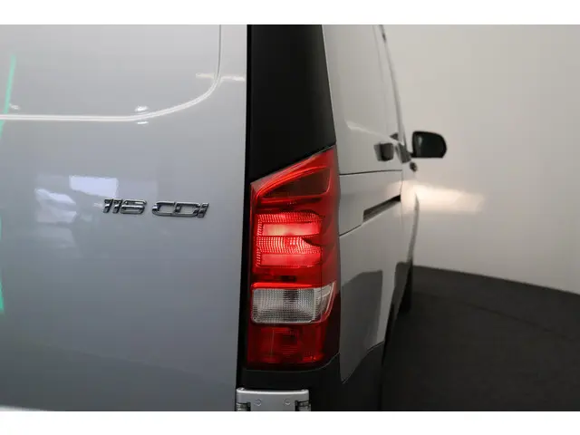 Mercedes-Benz Vito 116 CDI Lang 2023 Diesel 30