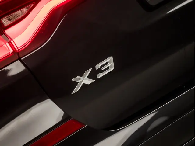 BMW X3 xDrive20i High Executive 2018 Benzine 35