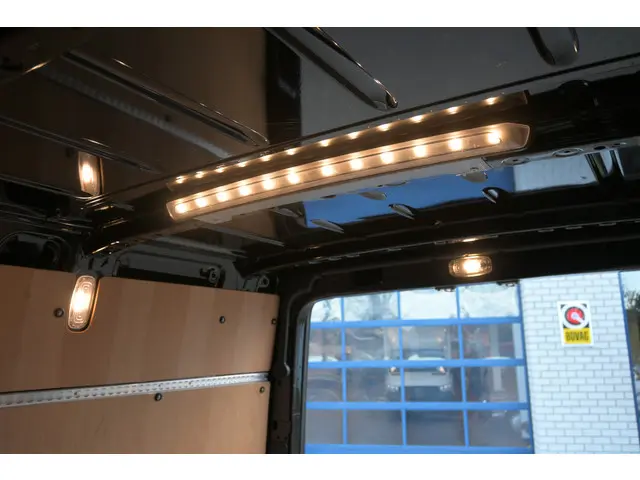 Mercedes-Benz Sprinter 317 CDI L3H2 RWD 2023 Diesel 12