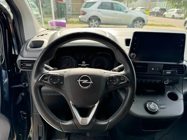 Opel Combo 1.5D L1H1 Edition 2020 Diesel 14
