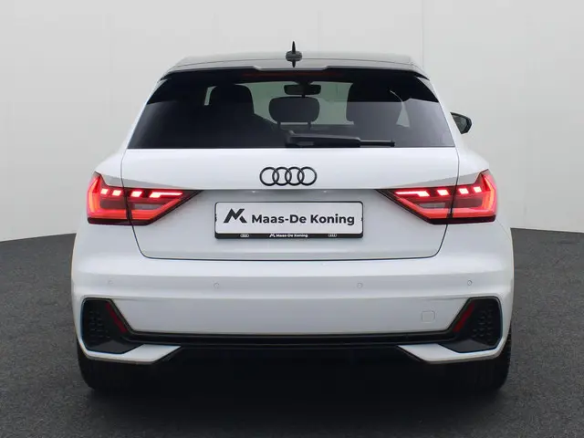 Audi A1 Sportback 30 TFSI/116PK S edition 2024 Benzine 26