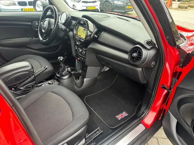 MINI One Mini 1.2 Business , navigatie 2015 Benzine 11