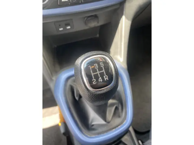 Hyundai i10 1.0i i-Motion Comfort 2017 Benzine 16