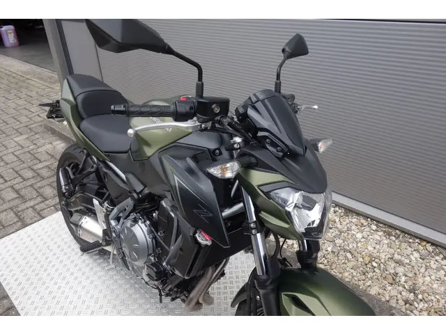 Kawasaki Z650 ABS 2018 Benzine 7