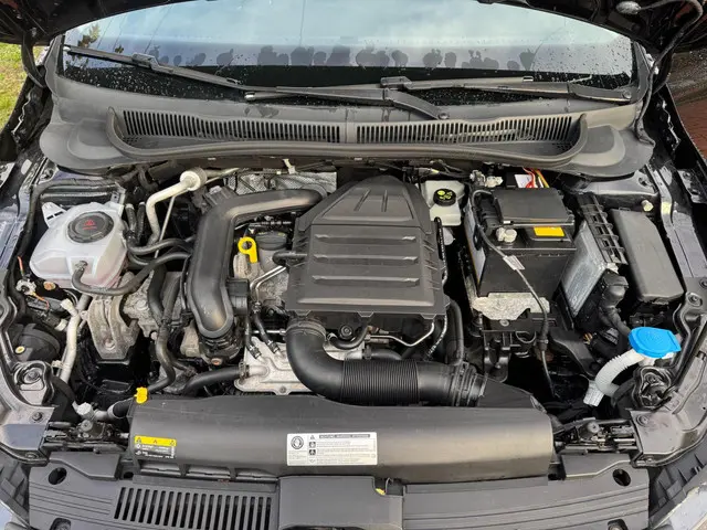 Volkswagen Polo 1.0 TSI Beats 2018 Benzine 24