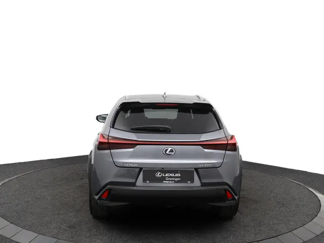 Lexus UX 250h Business Line 2019 Hybride Benzine 50